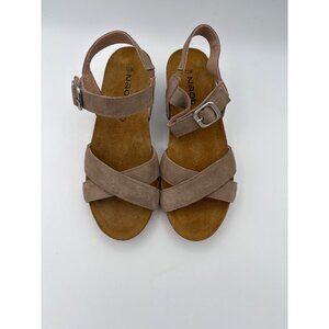 Women’s Naot Size 7 Tan Suede Wedge Sandals
